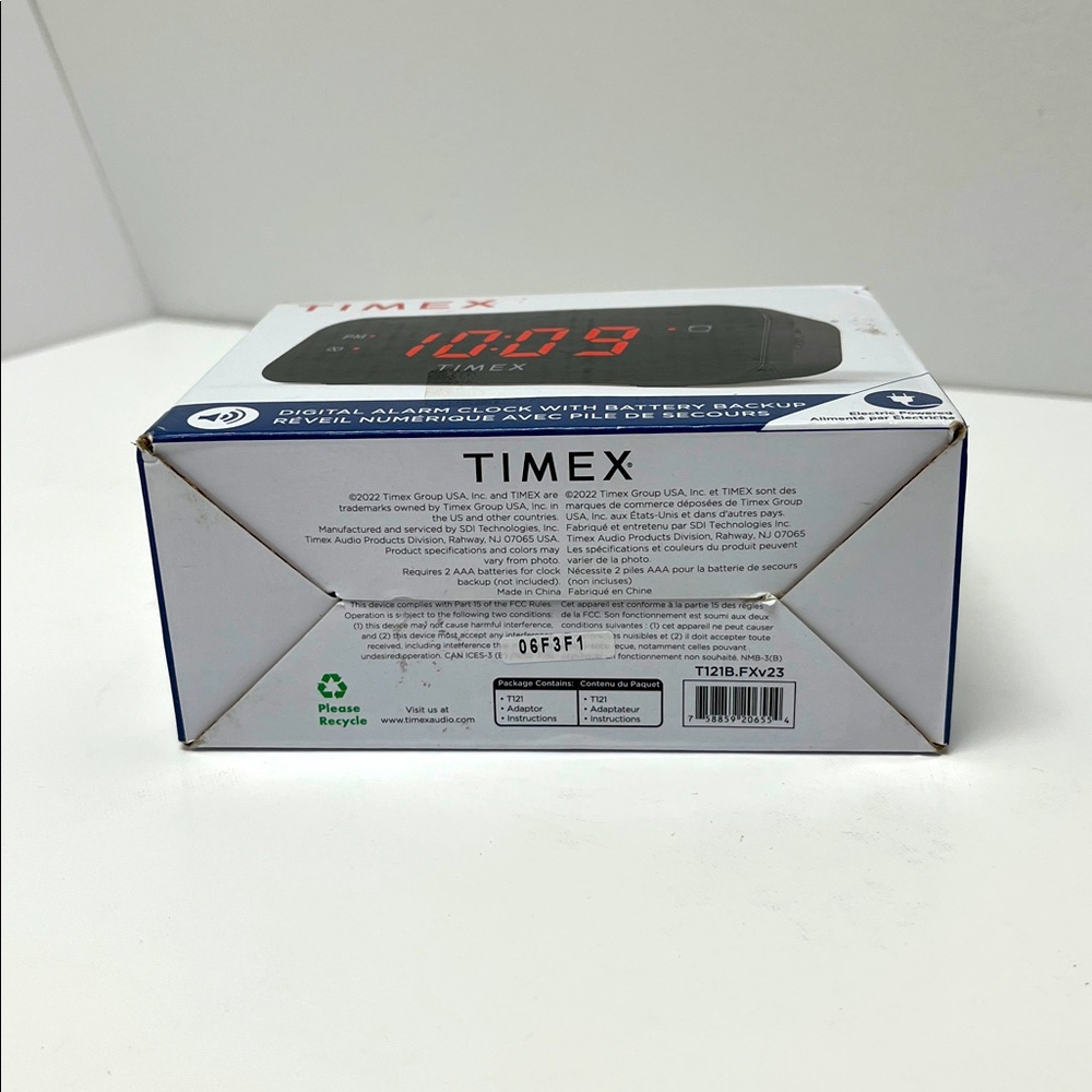 TIMEX Digital Alarm Clock - Picture 8 of 8